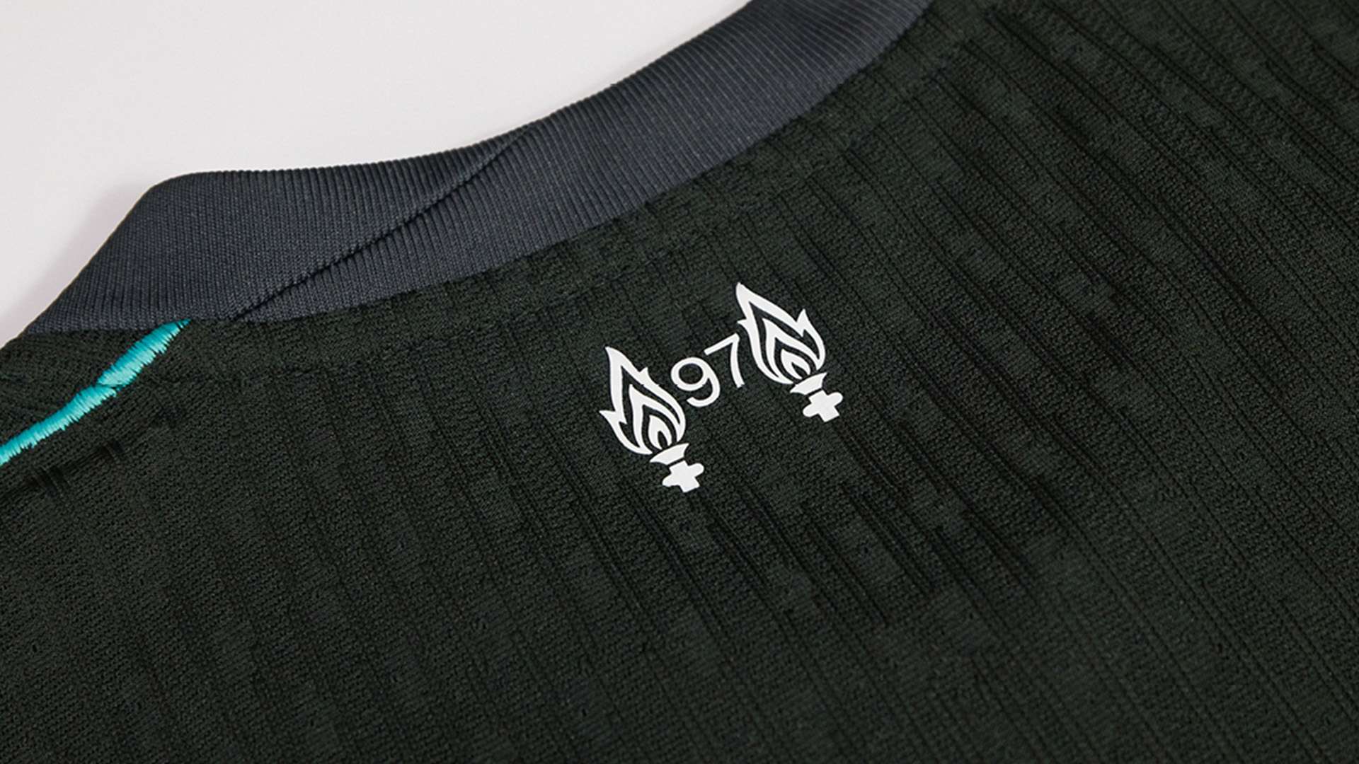 与其密切关